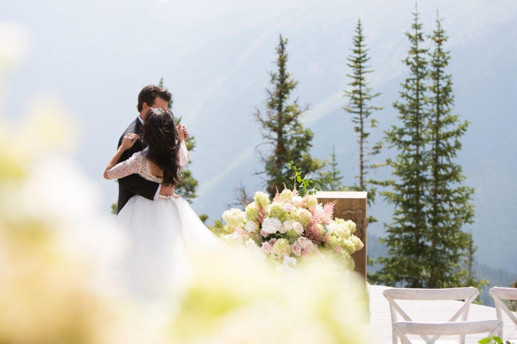 bride and groom photos aspen wedding deck