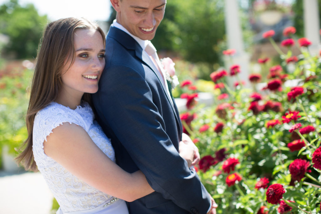 bride and groom summer portraits