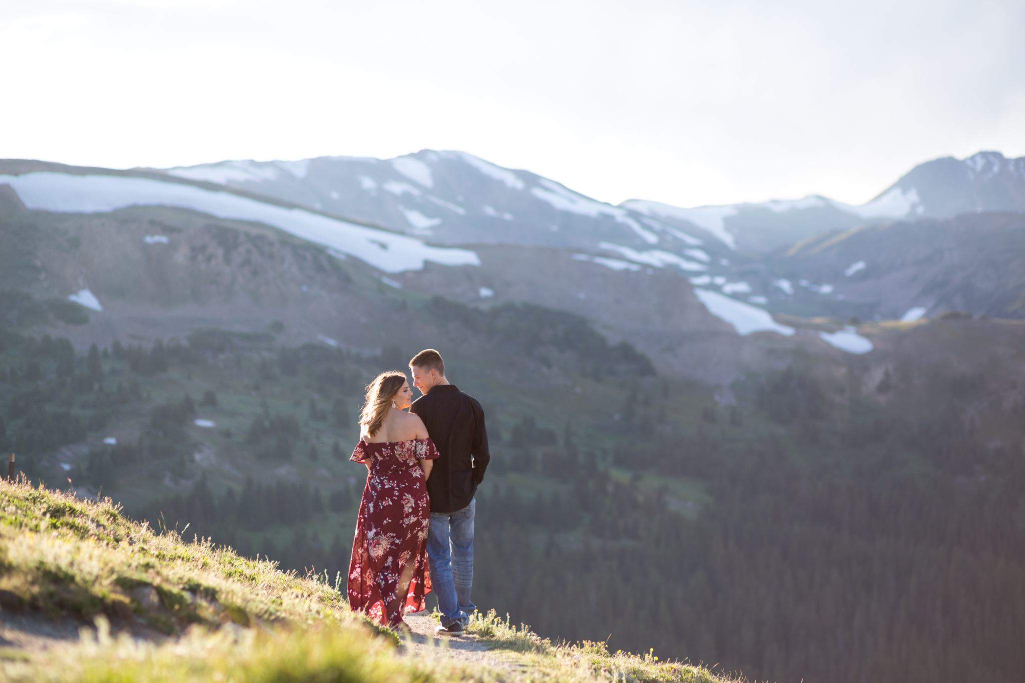 tips for a successful engagement photographer taken in loveland pass colorado