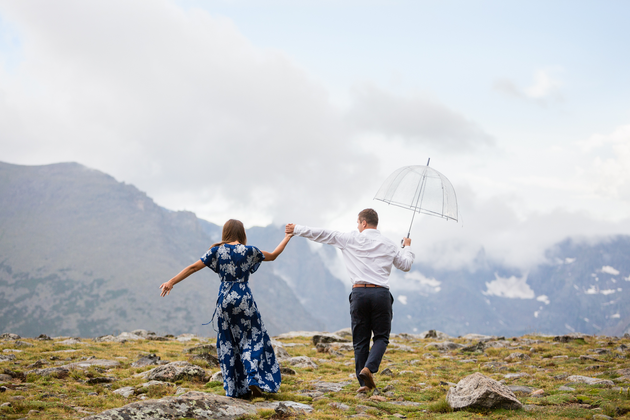 trail ridge road engagement photos at ute trailhead in rmnp